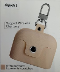Силиконовый чехол для AirPods 3 с кнопкой и карабином бежевый